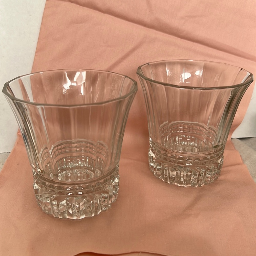 Victoria by Crystal D’Arques double old fashioned set of 2.